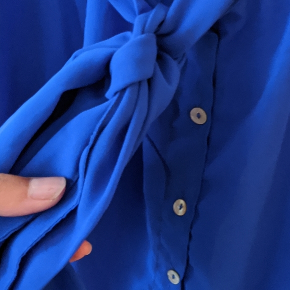 Sheer Blue Sleeveless Tank with Bow Detail - Picture 3 of 5